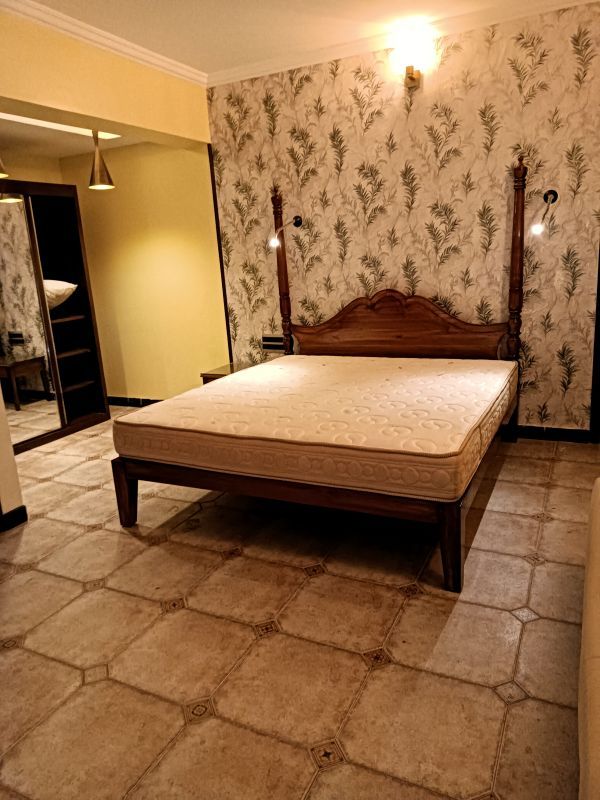 Bedroom set